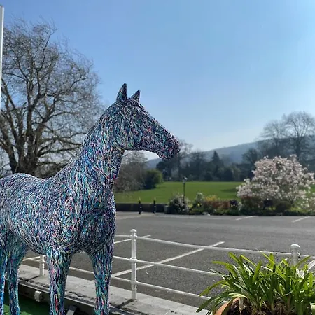 Minella & Leisure Centre Otel