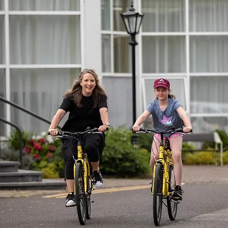 Hotell Minella & Leisure Centre 4*