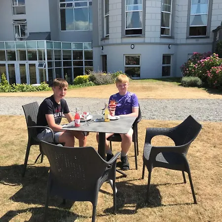 Minella & Leisure Centre Otel Clonmel