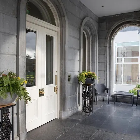 Minella & Leisure Centre 4*