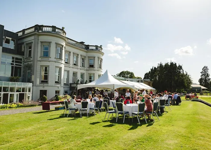 Minella & Leisure Centre Клонмел