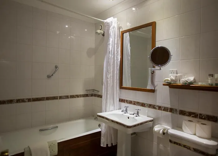 Minella & Leisure Centre Отель 4*