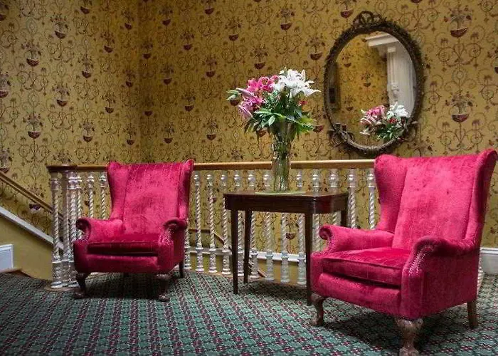 Minella & Leisure Centre Клонмел