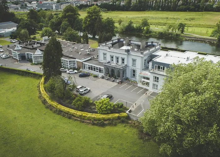 Minella & Leisure Centre 4*