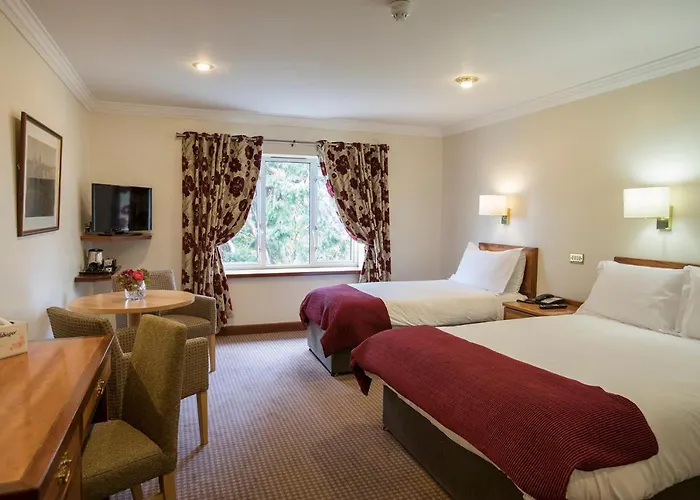 Minella & Leisure Centre Hotell