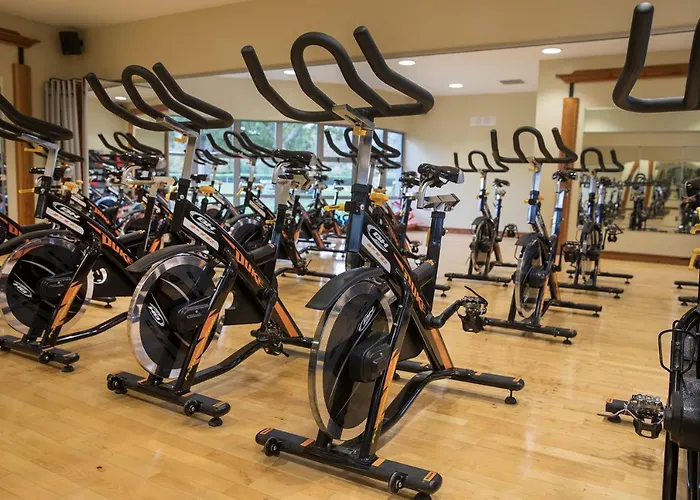 Minella & Leisure Centre Отель 4*