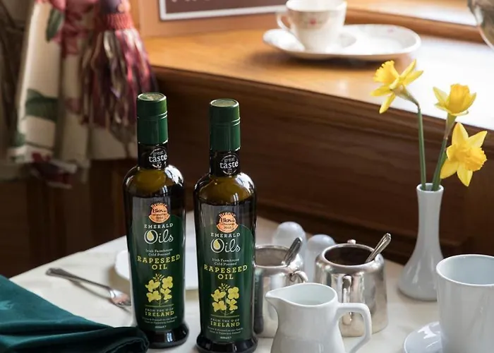 Minella & Leisure Centre Hotell