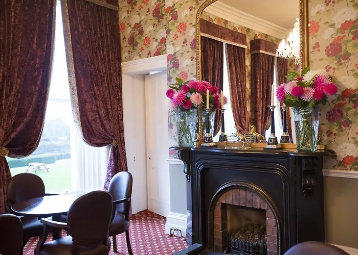 Hotell Minella & Leisure Centre 4*